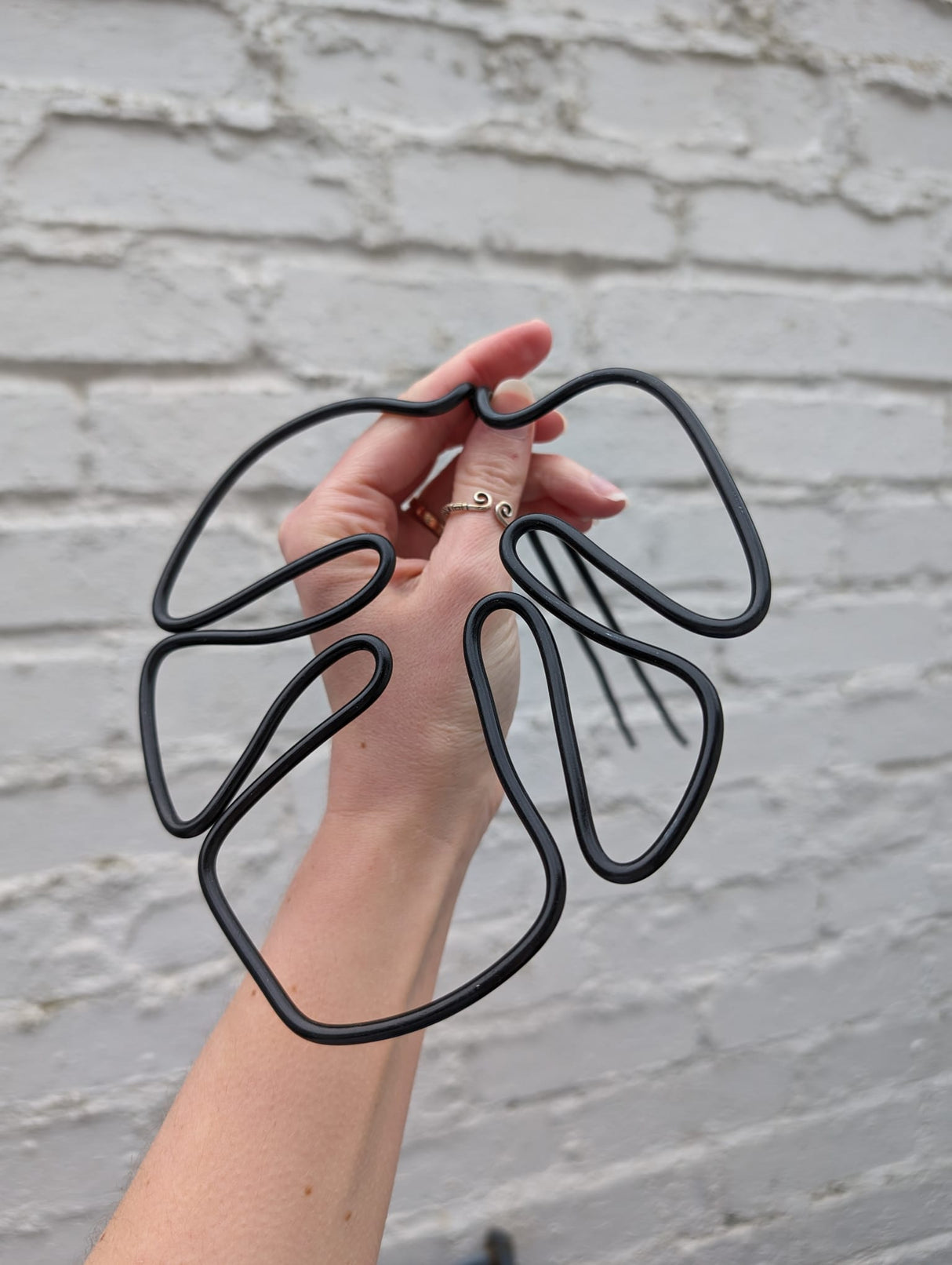 Monstera Shaped Plant Support - Black Coloured