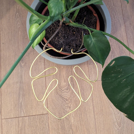 Monstera Shaped Plant Support - Gold Coloured